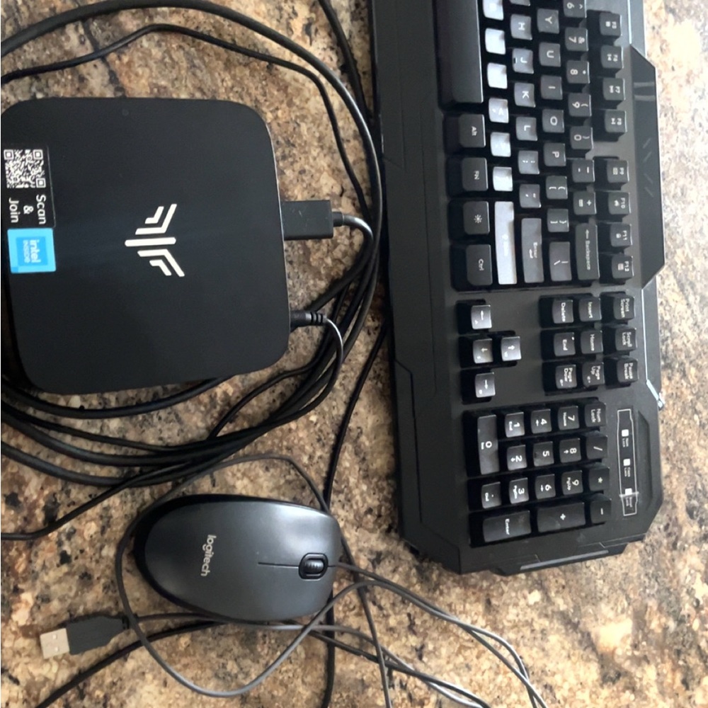 KAMRUI mini pc bundle - Picture 4 of 12